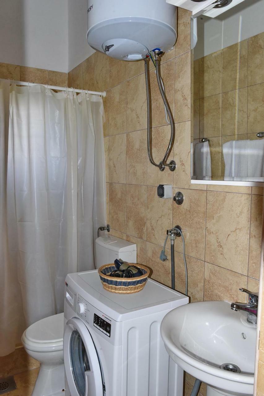 Apartments Krivokapic Prcanj With Bay View Kotor Dış mekan fotoğraf