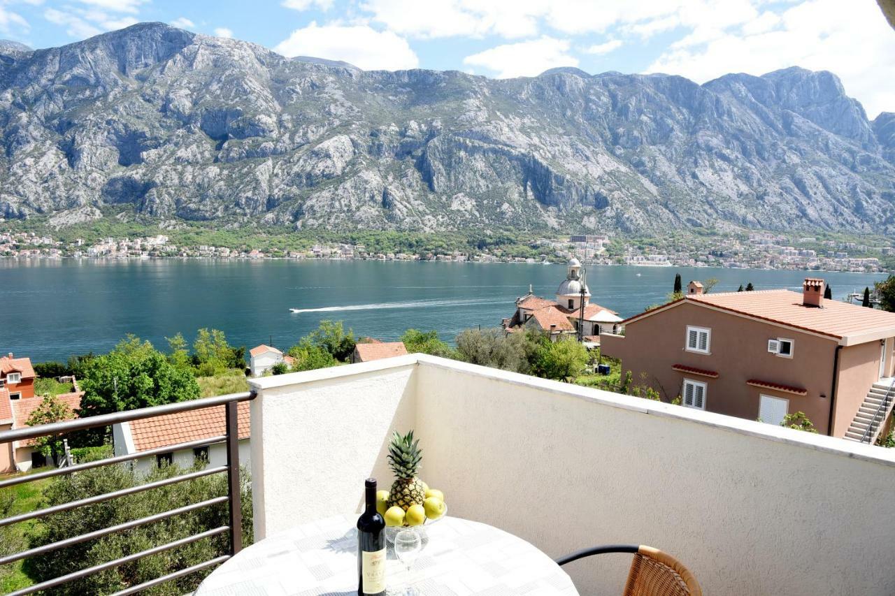 Apartments Krivokapic Prcanj With Bay View Kotor Dış mekan fotoğraf