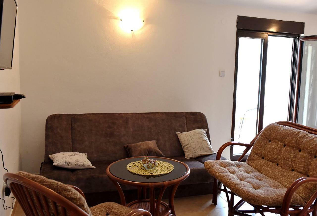 Apartments Krivokapic Prcanj With Bay View Kotor Dış mekan fotoğraf