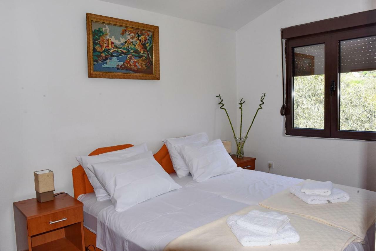 Apartments Krivokapic Prcanj With Bay View Kotor Dış mekan fotoğraf