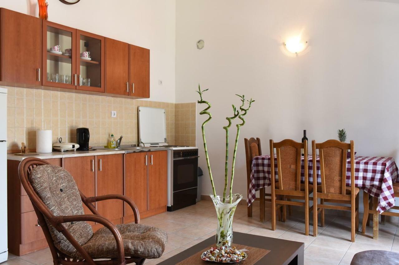 Apartments Krivokapic Prcanj With Bay View Kotor Dış mekan fotoğraf